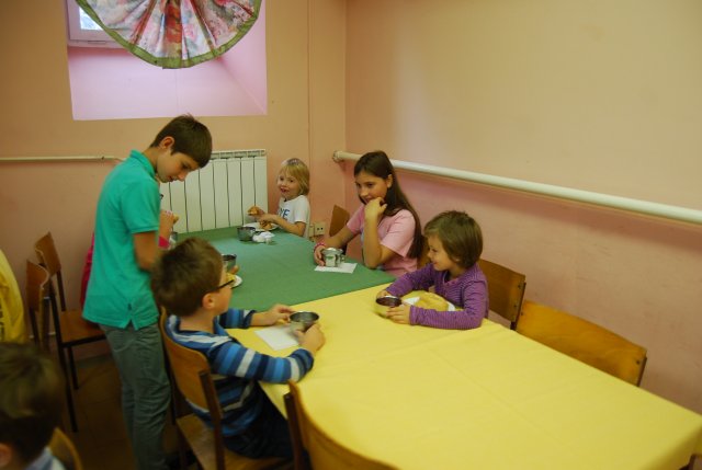 gradimo prijateljstvo 167